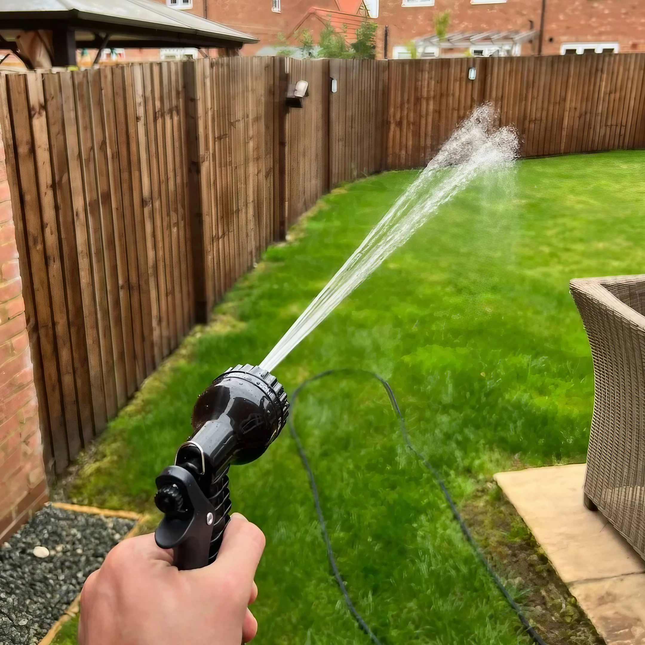 Tuyau flexi jet jusqu'à 30m à l'usage + 2 filtres à eau offert